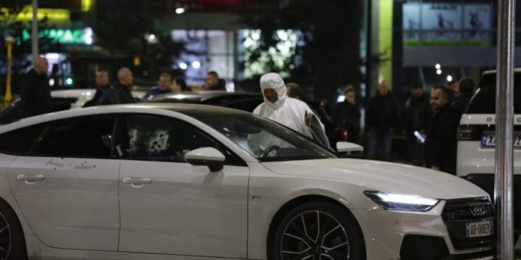 EKZEKUTIMET NË ZONAT E POPULLUARA/ Ish-drejtori i policisë ngre alarmin: Kriminaliteti sot, i egër