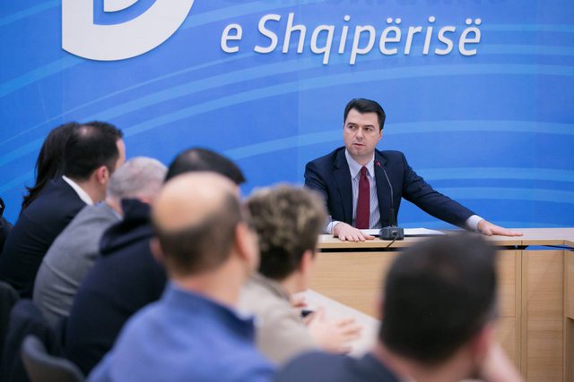 E FUNDIT/ Kuvendi i Berishës nisi procesin për shkarkim, zbulohet lëvizja e kreut të PD Lulzim Basha
