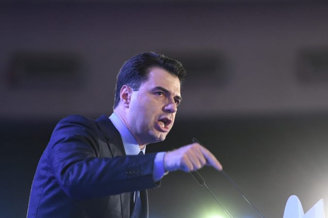 I JEP MESAZH BERISHËS NGA KUVENDI/ Basha: Jashtë radhëve të PD ata që sfidojnë SHBA! Do shpëtojmë Shqipërinë