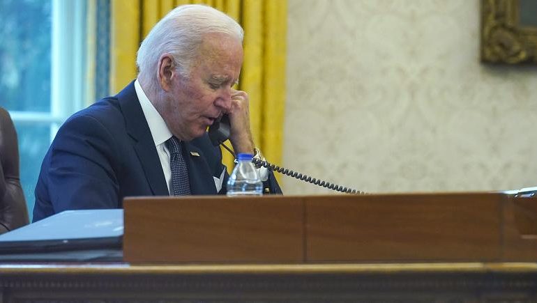 PARALAJMËRIMI RUS PËR LUFTË/ Biden telefonon Presidentin e Ukrainës dy ditë pas dështimit të negociatave me Putin