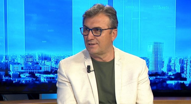 PO VJEN VARIANTI “OMICRON”/ Skënder Brataj: Nuk ka vend për alarmizëm, e keqja ka kaluar