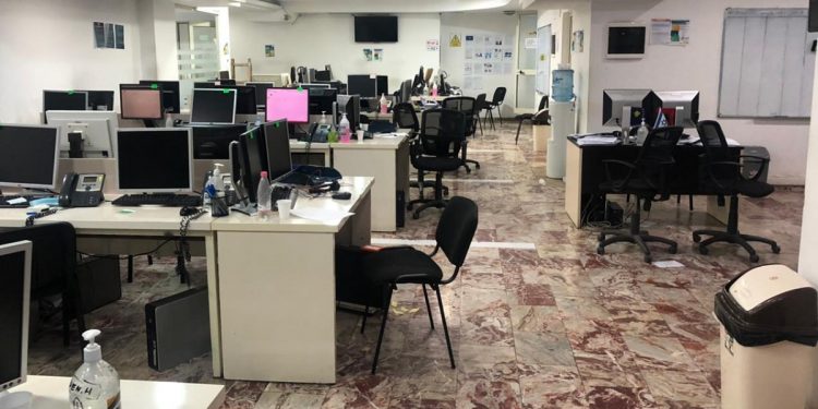 MASHTRIMI NË “CALL CENTER”/ Dalin sot në gjykatë 35 të arrestuarit, skema drejtohej nga një izraelit