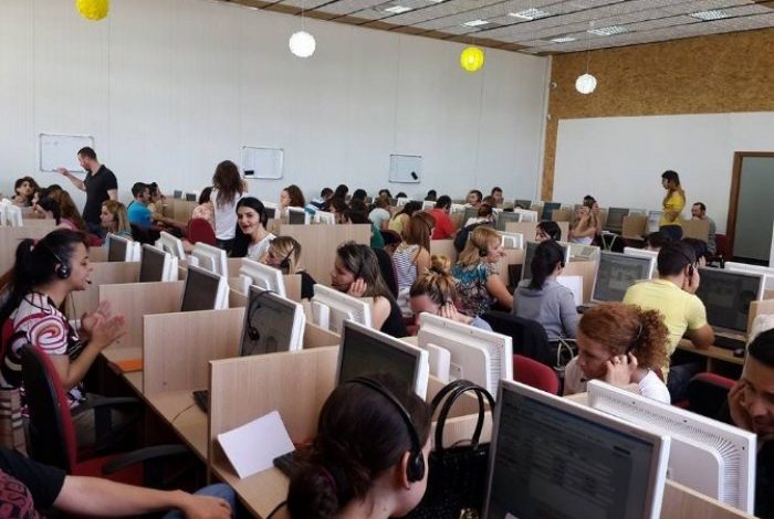 POLICIA AKSION/ Arreston 28 persona për “Call Center”, kompania e regjistruar në emër të një izraeliti