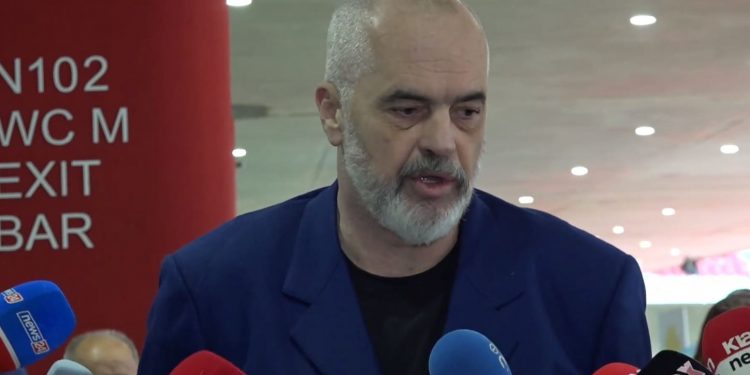 PARALAJMËRON Rama: Mund të vijë momenti që do ndaloheni të shkoni në punë nëse s’jeni vaksinuar