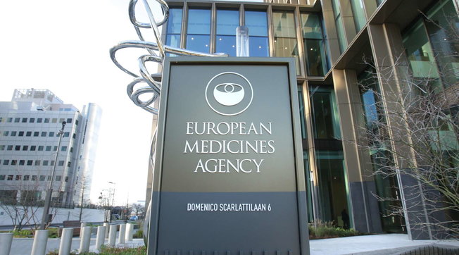 EMA: Situata epidemiologjike në Europë shqetësuese, por varianti Omicron i COVID është…