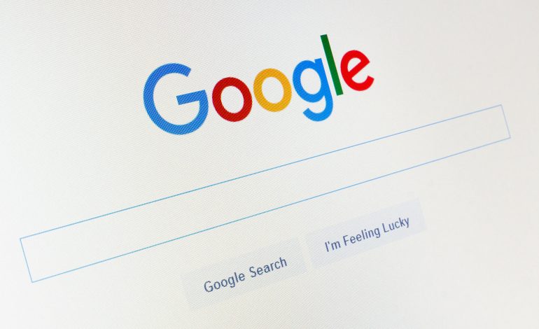 Rusia rrit presionin ndaj kompanive të mëdha të internetit, gjobit Google me 98 milionë dollarë, ja arsyeja