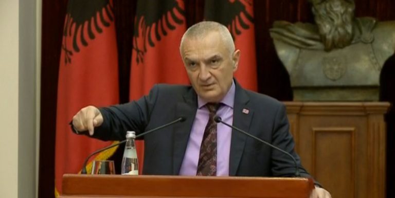 VIJON “BETEJA” E DEKRETEVE/ Ilir Meta kthen në Kuvend ligjin për “Buxhetin 2022”