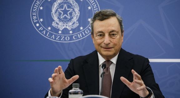 PËRHAPJA E SHPEJTË E VARIANTIT OMICRON/ Italia mund të zgjasë gjendjen e jashtëzakonshme deri në fund të marsit