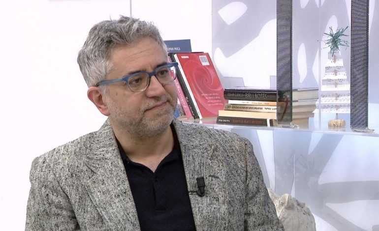 PËRPLAJA BERISHA-BASHA/ Gazmend Kapllani: Ajo që po ndodh në PD, është tragjedi për vendin