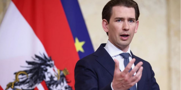 U LARGUA NGA POLITIKA PAS SKANDALT/ Zbulohet puna e re e ish-kancelarit Kurz