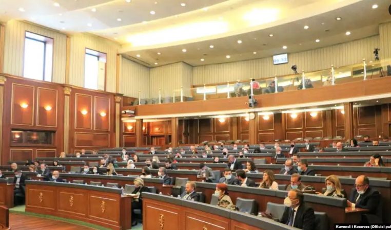 KRIZA ENERGJITIKE/ Kosova shpall zyrtarisht gjendjen e jashtëzakonshme, ja masat emergjente për dy muaj