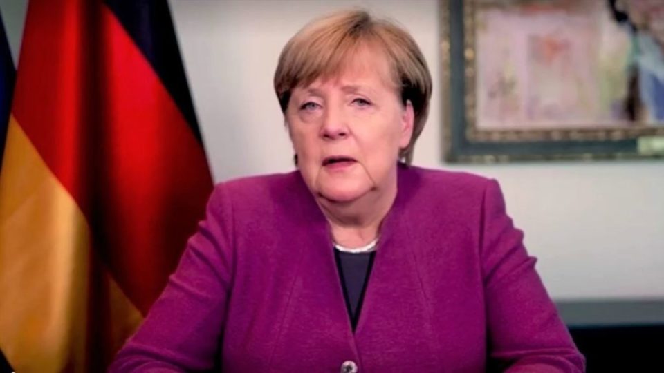 COVID-19/ Thirrja e fundit e Angela Merkel: Ju lutem vaksinohuni, jemi në situatë dramatike