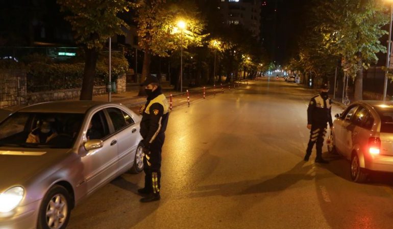 A DO TË SHTRËNGOHET ORA POLICORE? Komiteti i Ekspertëve merr sot vendimin