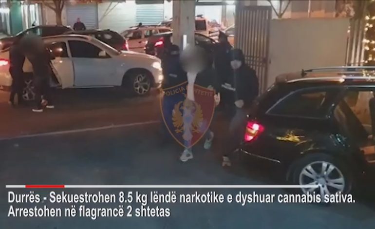 POLICIA AKSION NË AKSIN TIRANË-DURRËS/ Sekuestrohen 8.5 kg kanabis, arrestohen dy persona. Ja ku e fshehën