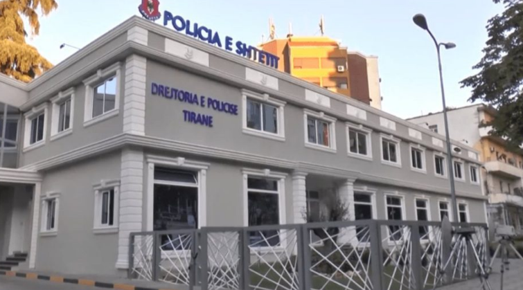 U LARGUA NGA BANESA/ Nëna nga Tirana denoncon zhdukjen e vajzës 16-vjeçare
