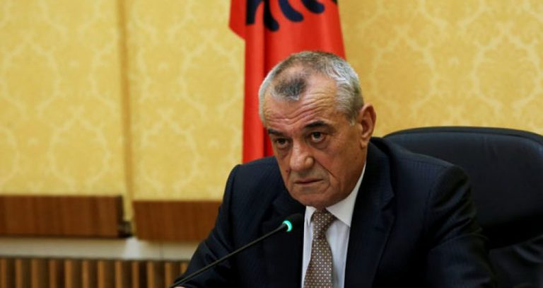 GRAMOZ RUCI FESTON 70-VJETORIN/ Gjiknuri uron: I dhe shumë familjes socialiste. Vendimi për t’u shkëputur nga politika…
