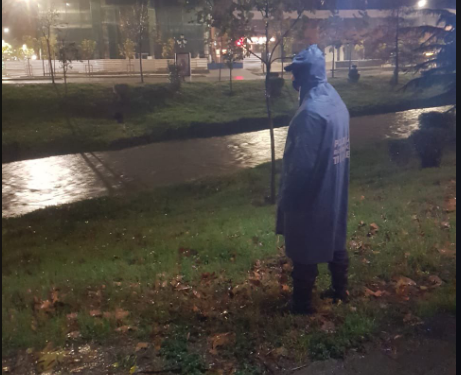 PUNUAN GJITHË NATËN PËR TË PROBLEMATIKAT NGA RESHJET/ Veliaj: Mirënjohje për kolegët e emergjencave