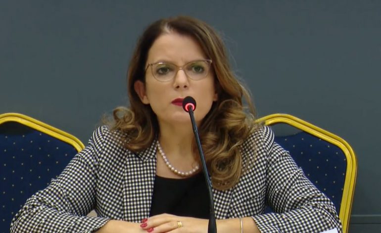 OMICRON MBËRRIN NË SHQIPËRI/ Tomini: Vetëm vaksina dhe masat u shpëtojnë