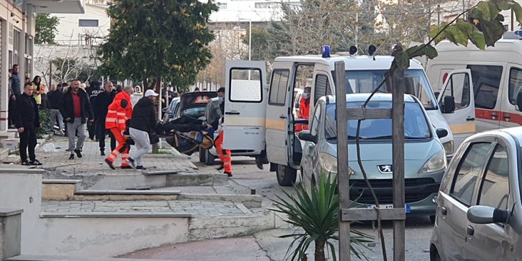 DETAJE NGA ATENTATI NË VLORË/ Kamerat e sigurisë kanë kapur autorin e sulmit me tritol