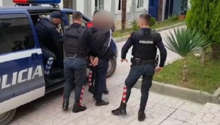 DHUNOI BASHKËJETUESEN/ Arrestohet 20-vjeçari në Durrës! Në pranga edhe një tjetër i shpallur në kërkim