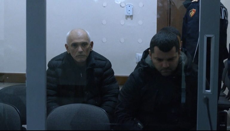 “DO TË ZHDUKIM FAMILJEN”/ 119 kg kokainë në kontejnerin me banane në Tiranë, shoferi i kamionit rrëfen kontrollin nga 4 persona të maskuar