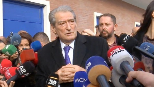 I VENDOSUR Berisha: S’ka diskutim, hapen dyert nesër! Çdo blind do ngarkohet me kamion dhe do t’ja çojmë Bashës…