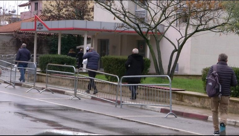 COVID-19 NË SHQIPËRI/ Regjistrohen 2,832 raste të reja dhe 6 humbje jete në 24 orët e fundit