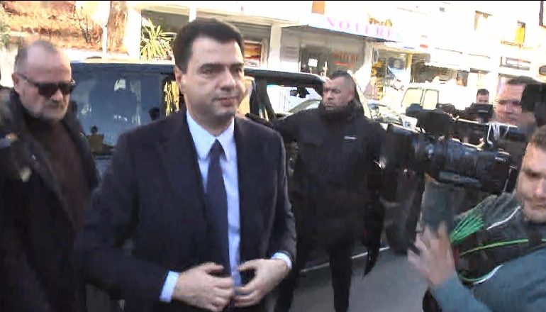 PROTESTA E 8 JANARIT/ Kreu i PD-së Lulzim Basha mbërrin në Prokurorinë e Tiranës për të dëshmuar