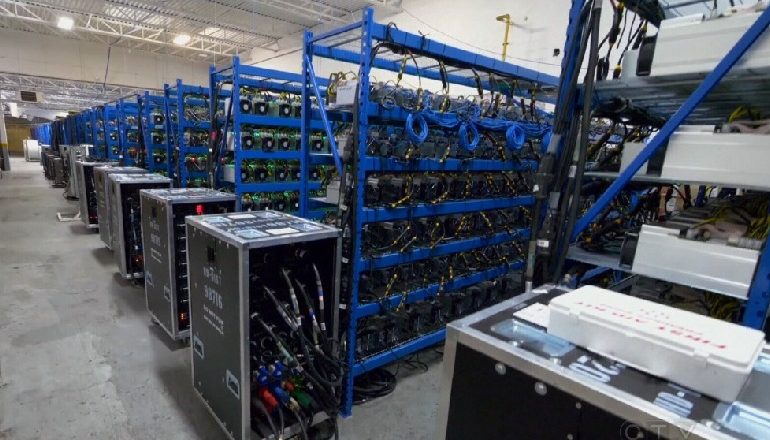 ZBULOHET NJË LABORATOR “BITCOIN” NË SHIJAK/ Sekuestrohen 210 aparatura që prodhonin kriptomonedha