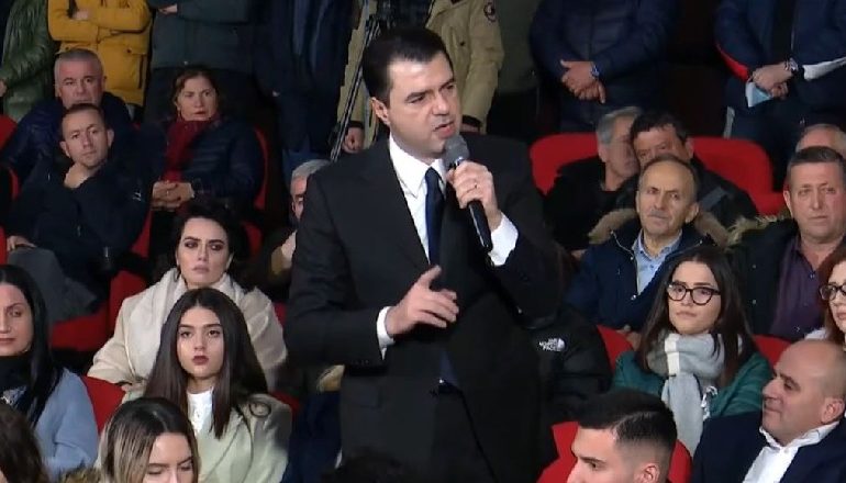TAKIMI ME DEMOKRATËT NË DURRËS/ Basha: Projekti i Portit provë korrupsioni. Oligarkët që “ushqejnë” Ramën dhe…