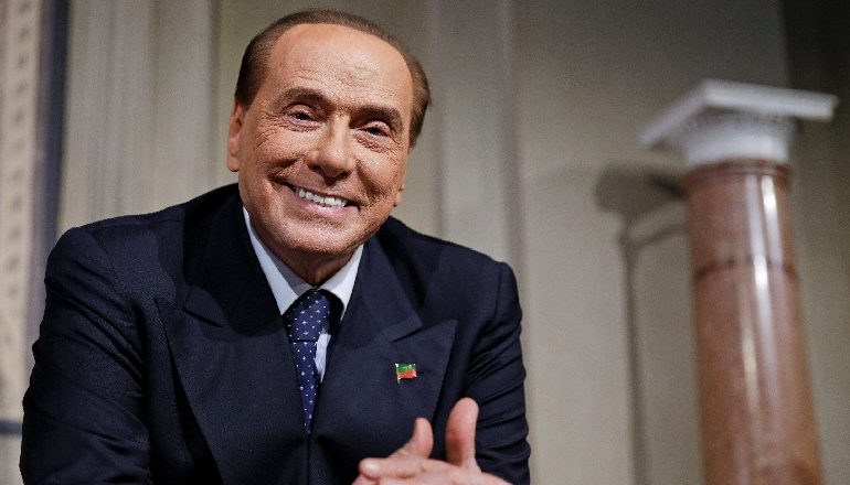DY DITË PARA ZGJEDHJEVE/ Berlusconi heq dorë nga gara për President: Italia sot ka nevojë për unitet