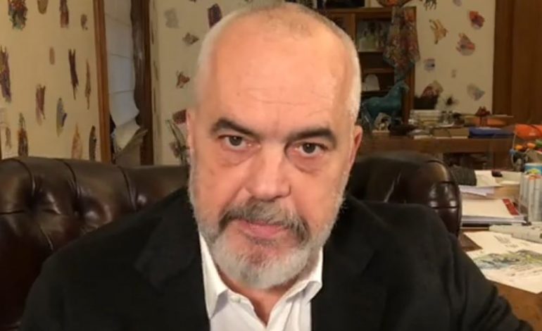 “VARU TENEQET”/ Rama reagon për situatën në PD: Të kujtojnë fjalët e Xhokerit, “nuk kam asgjë për të humbur, jeta ime është komedi“