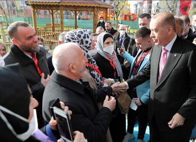 “FALEMINDERIT SHQIPËRI, JU DUAM…”/ Erdogan poston FOTO nga vizita në Laç dhe Tiranë