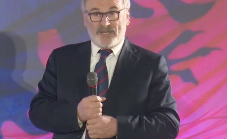 FJALIMI QË U DUARTROKIT/ “Demokratët duhet të jenë bashkë dhe Sali Berisha të jetë veç”
