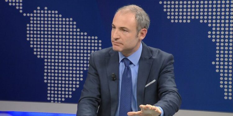 KQZ NUK E NJE “RITHEMELIMIN”/ Bumçi: Mund t’i kemi kandidatët ose me koalicionin ose të pavarur