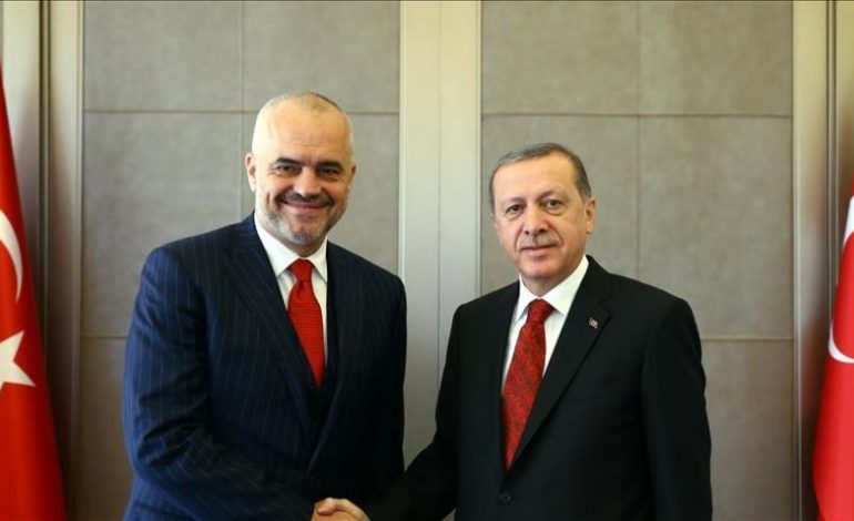 ERDOGAN FJALIM NË KUVEND/ Presidenti turk vjen në Shqipëri me 17 janar, për inaugurimin e…