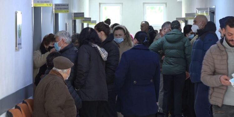 INFEKTIMET ME OMICRON NË SHQIPËRI/ Ekspertët: Dy javët e ardhshme janë vendimtare