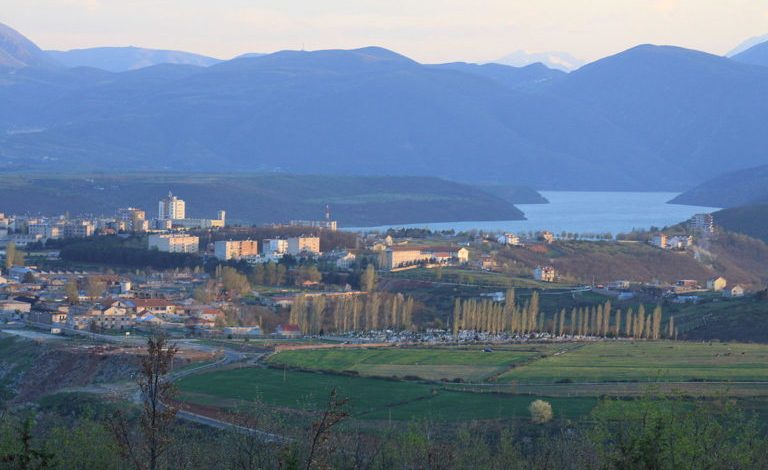 KUKËSI, REKORD PËR PUNËSIMIN NË BUJQËSI NË VEND/ Ja si renditen qytetet e tjera
