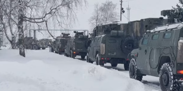 PAMJET/ Rusët vërshojnë drejt kufirit me Ukrainën, ekspertët: Putin do të pendohet…