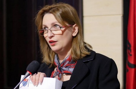 NUK E KANDIDUAN PER KRYETARE BASHKIE/ Reagon Voltana Ademi: Të gjithë do bashkohemi me Berishën dhe do…