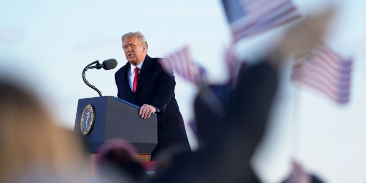 “TË RIMARRIM AMERIKËN”/ Trump rinis fushatën për zgjedhjet e mes-mandatit 2022