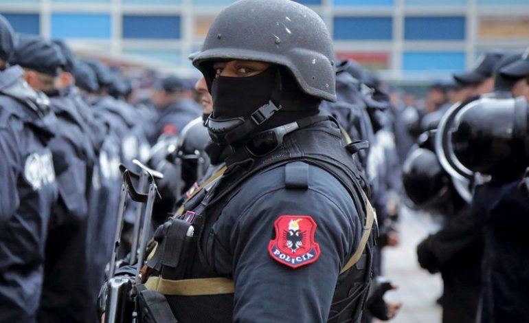 FNSH NË GATISHMËRI/ Policia plan masash për protestën e Berishës para PD-së. Survejohen institucionet