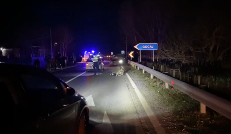 AKSIDENT NË LEZHË/ Makina përplaset me motorin, plagoset rëndë drejtuesi (VIDEO)
