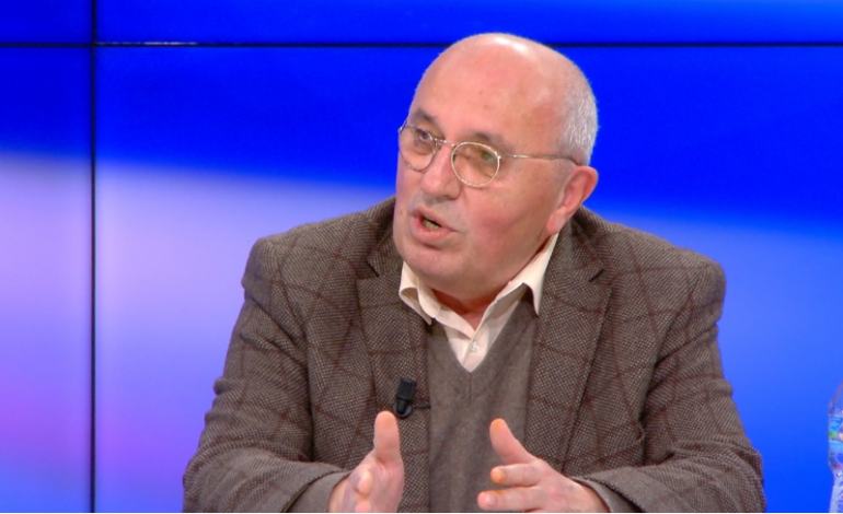 THIRRJE BERISHËS/ Besnik Mustafaj: Shmangiu dhunës nesër, mos bjer në kurthin e Bashës