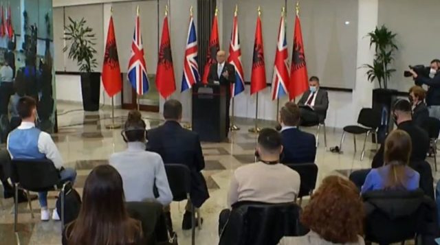 MBËSHTET “OPEN BALKAN”/ I dërguar i posaçëm i Mbretërisë së Bashkuar”: Nuk pengon procesin e Berlinit