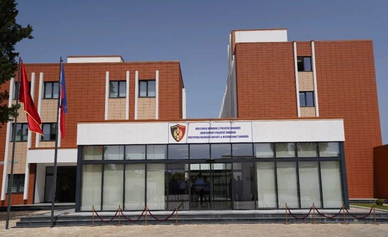 NË KËRKIM NDËRKOMBËTAR PËR TRAFIK DROGE/ Kapet në Shkodër 45-vjeçari me 2 emra