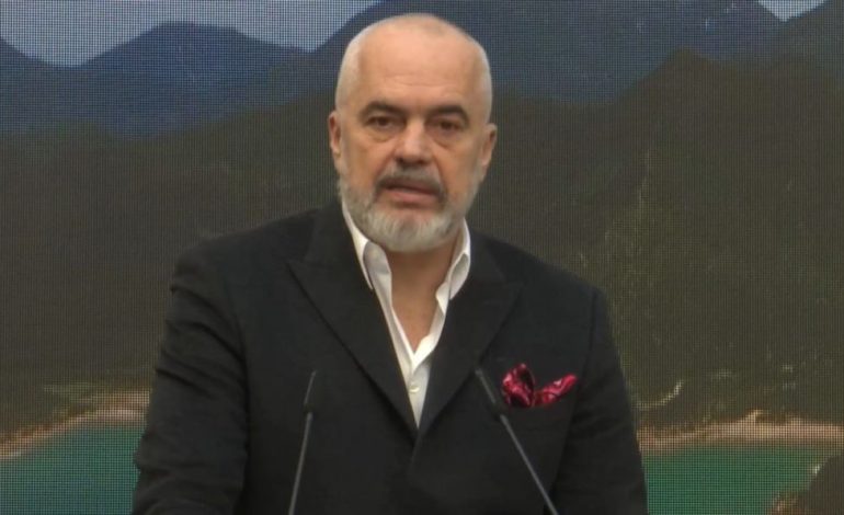 PUBLIKON PAMJET NGA TUNELI I LLOGARASË/ Rama: Hapen dy hyrje-daljet, puna vijon pa pushim