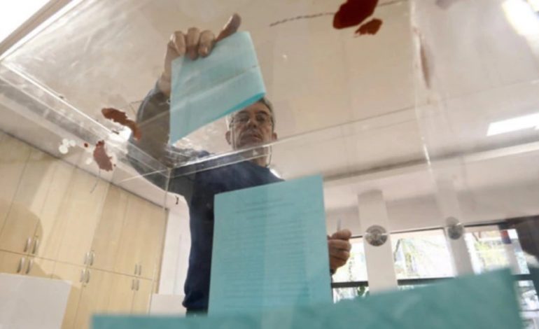 REFERENDUM PËR GJYQËSORIN/ Serbët e Kosovës do të votojnë në katër komuna në jug të Serbisë