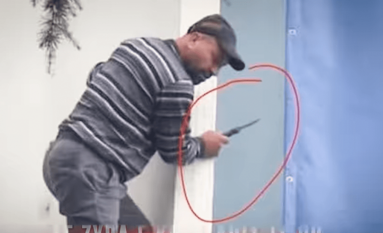PUBLIKON PAMJET NGA PROTESTA/ PD: Shikoni si njeriu i Berishës ngjitet me thikë te zyra e Bashës