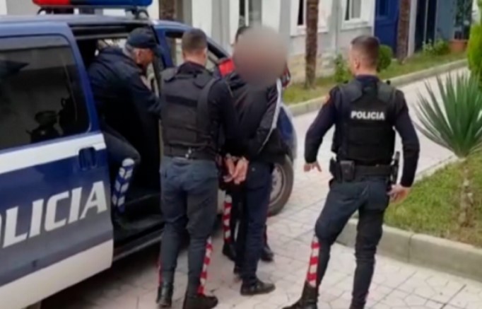 TRAFIK EMIGRANTËSH PËR 10 MIJË EURO/ Goditen 4 grupe në Shqipëri-Itali-Turqi, 25 të arrestuar